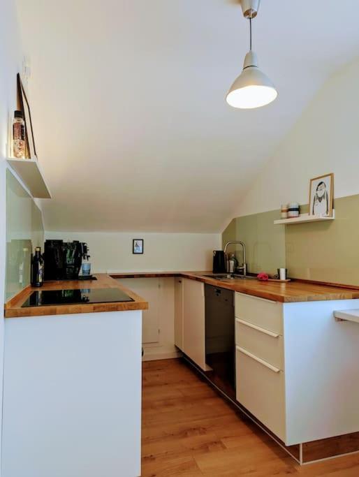 Apartment Mit Balkon In Hannover-Ahlem Buitenkant foto